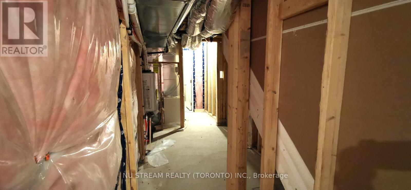 9 Carl Hill Lane, Richmond Hill, Ontario  L4C 5W8 - Photo 26 - N12614456