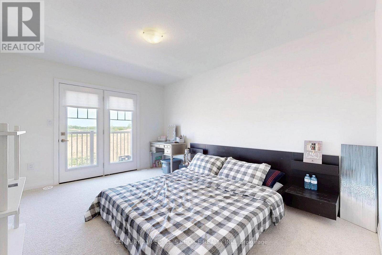 19 Central Market Drive, Haldimand, Ontario  N3W 0J3 - Photo 12 - X12644494