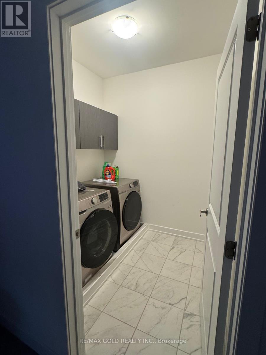 344 Monticello Avenue, Ottawa, Ontario  K2S 2S5 - Photo 10 - X12649986