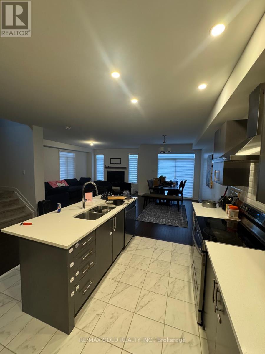 344 Monticello Avenue, Ottawa, Ontario  K2S 2S5 - Photo 11 - X12649986