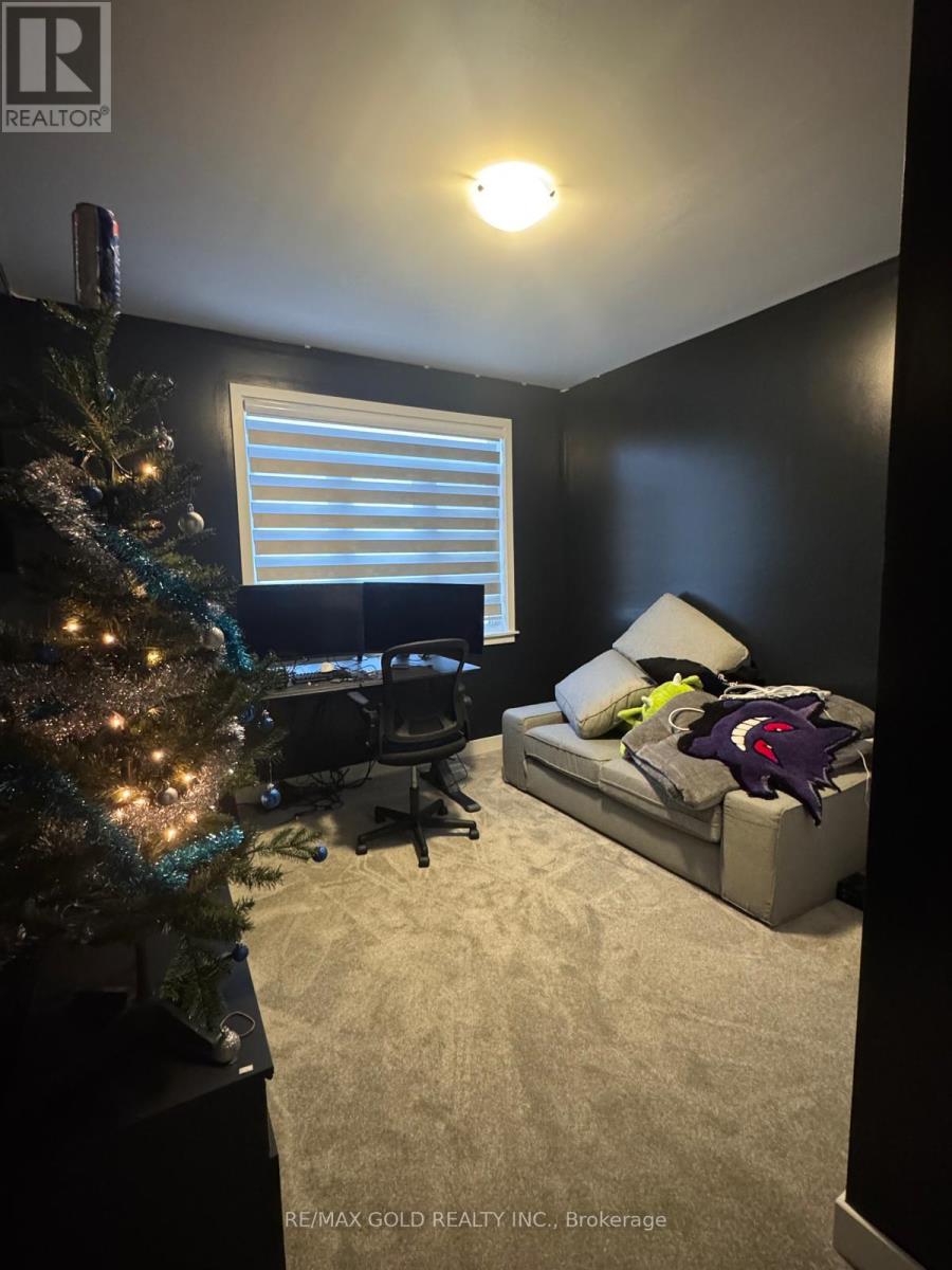 344 Monticello Avenue, Ottawa, Ontario  K2S 2S5 - Photo 2 - X12649986