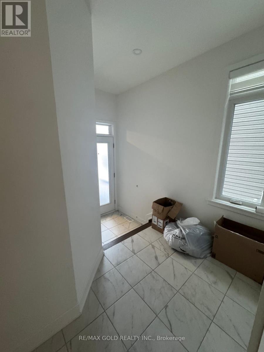 344 Monticello Avenue, Ottawa, Ontario  K2S 2S5 - Photo 5 - X12649986