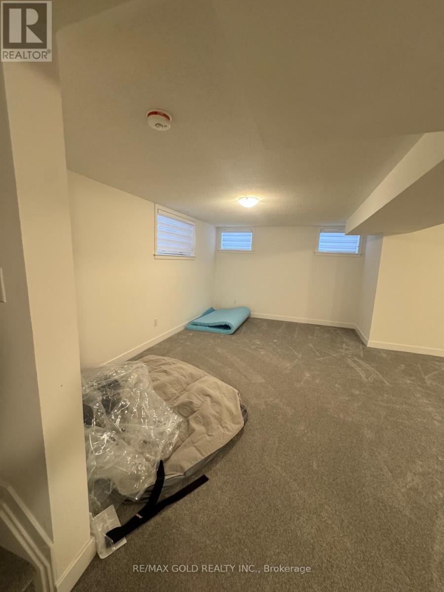 344 Monticello Avenue, Ottawa, Ontario  K2S 2S5 - Photo 6 - X12649986