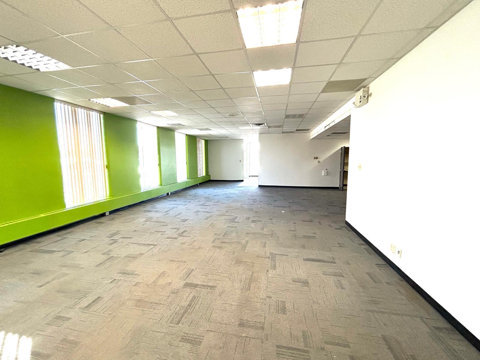 8951  82 Avenue, Edmonton, Alberta  T6C 0Z2 - Photo 7 - 43690782