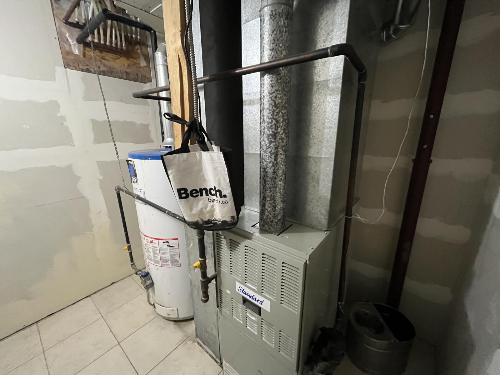 9518  106 Ave Nw, Edmonton, Alberta  T5H 0N2 - Photo 14 - 43847381