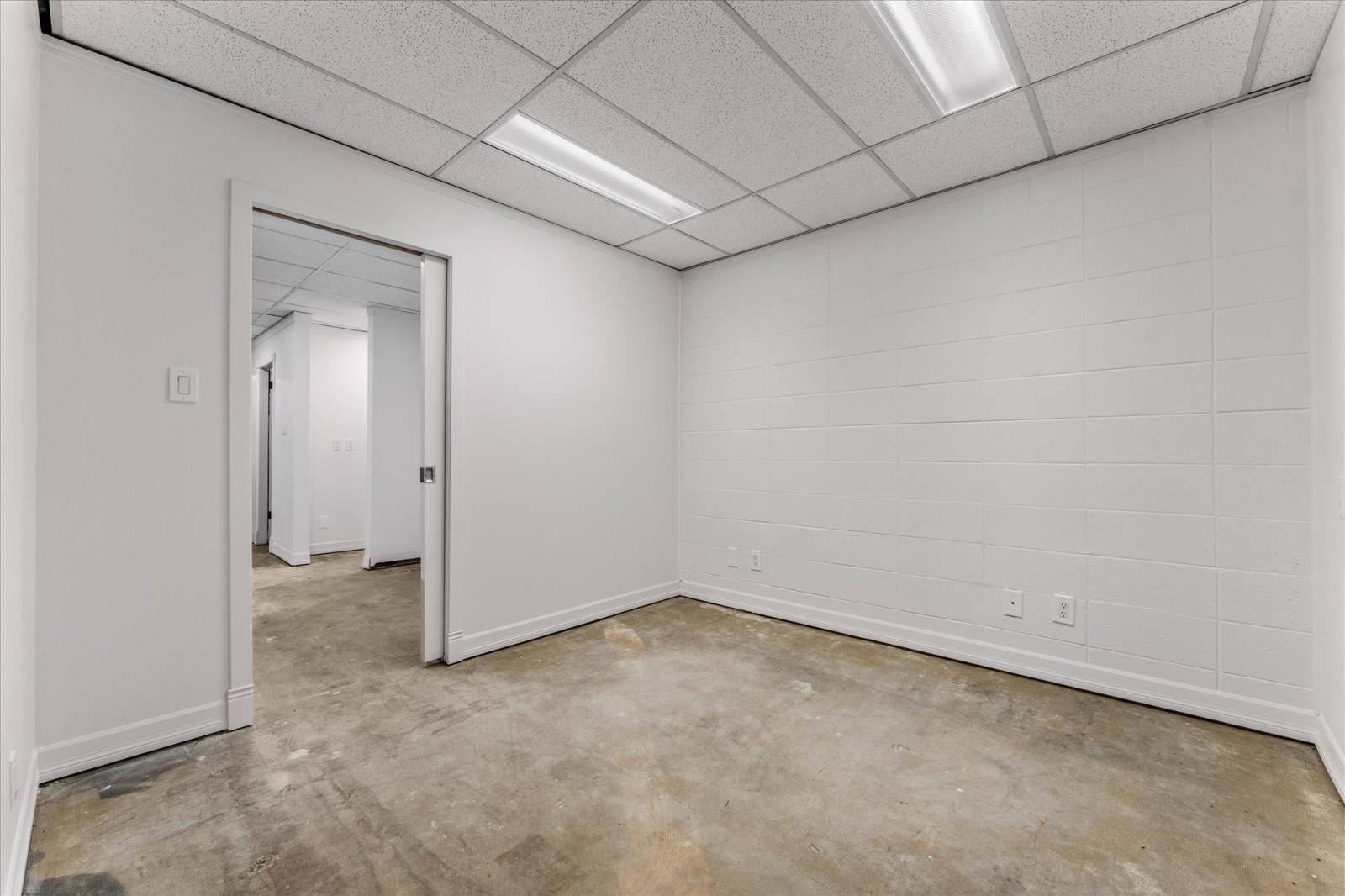 10041  81 Ave Nw, Edmonton, Alberta  T6E 1W7 - Photo 12 - 43855963