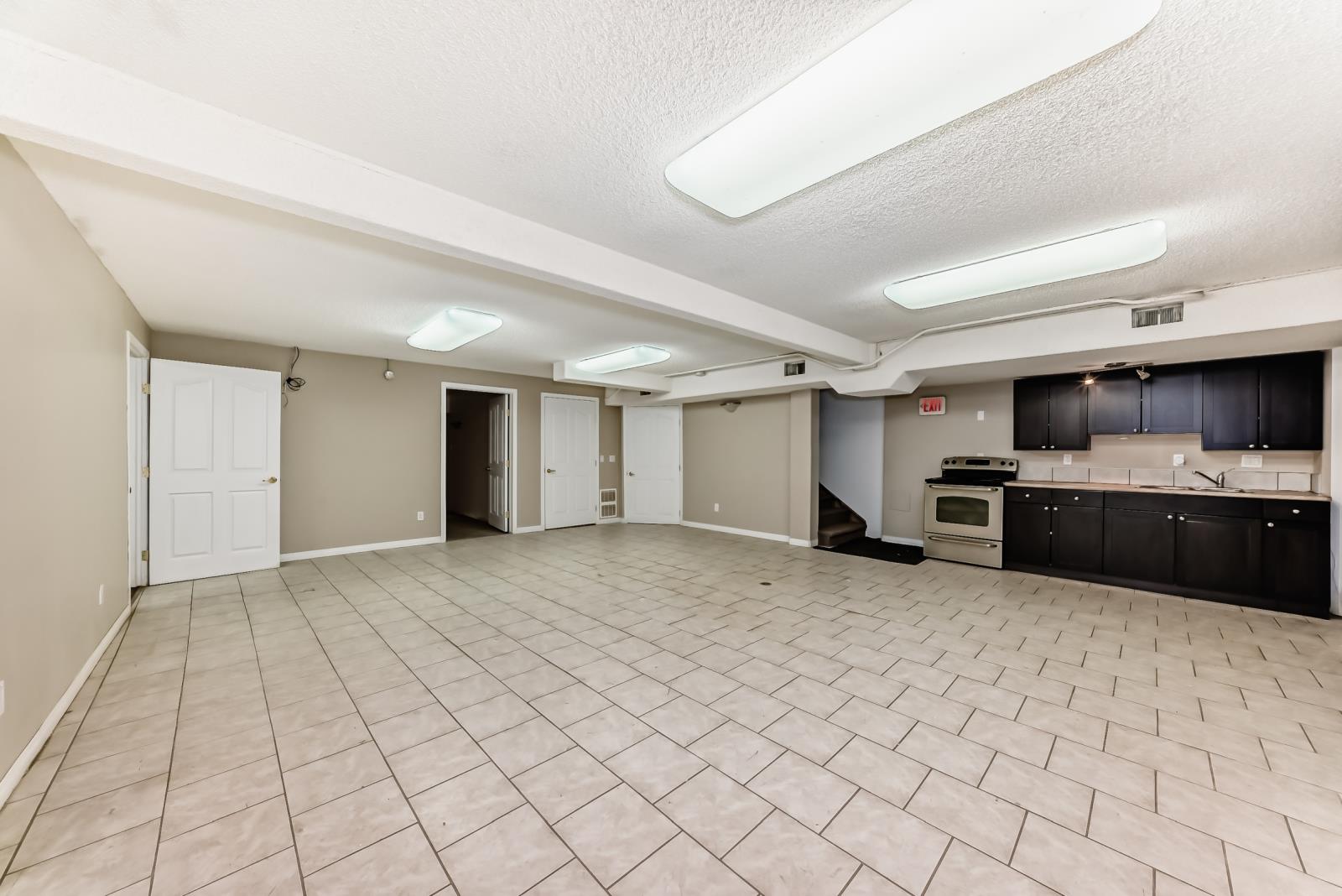 10969  101 Street, Edmonton, Alberta  T5H 2S9 - Photo 24 - 43862273