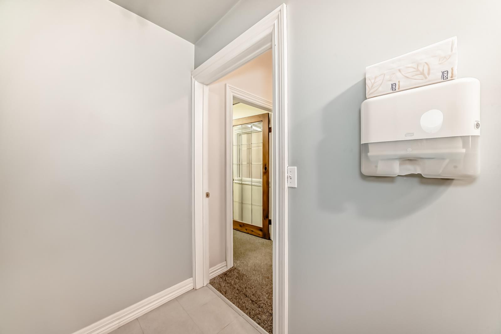 10969  101 Street, Edmonton, Alberta  T5H 2S9 - Photo 16 - 43862273