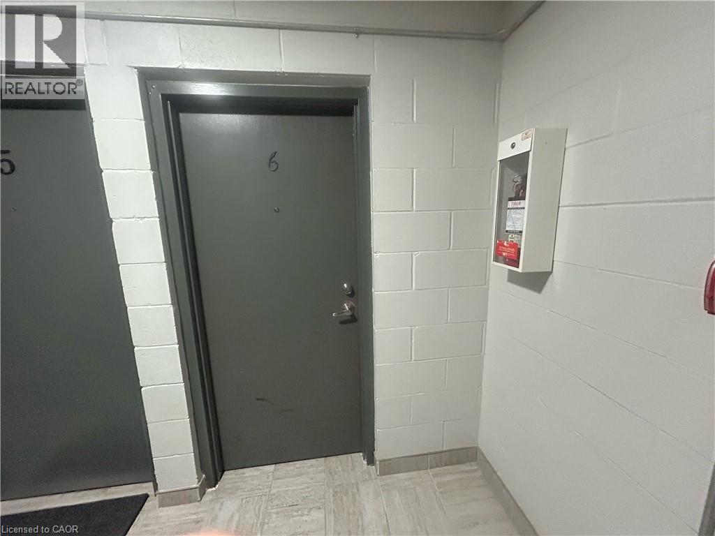 303 N King Street N Unit# 6, Waterloo, Ontario  N2J 2Z1 - Photo 2 - 40795035