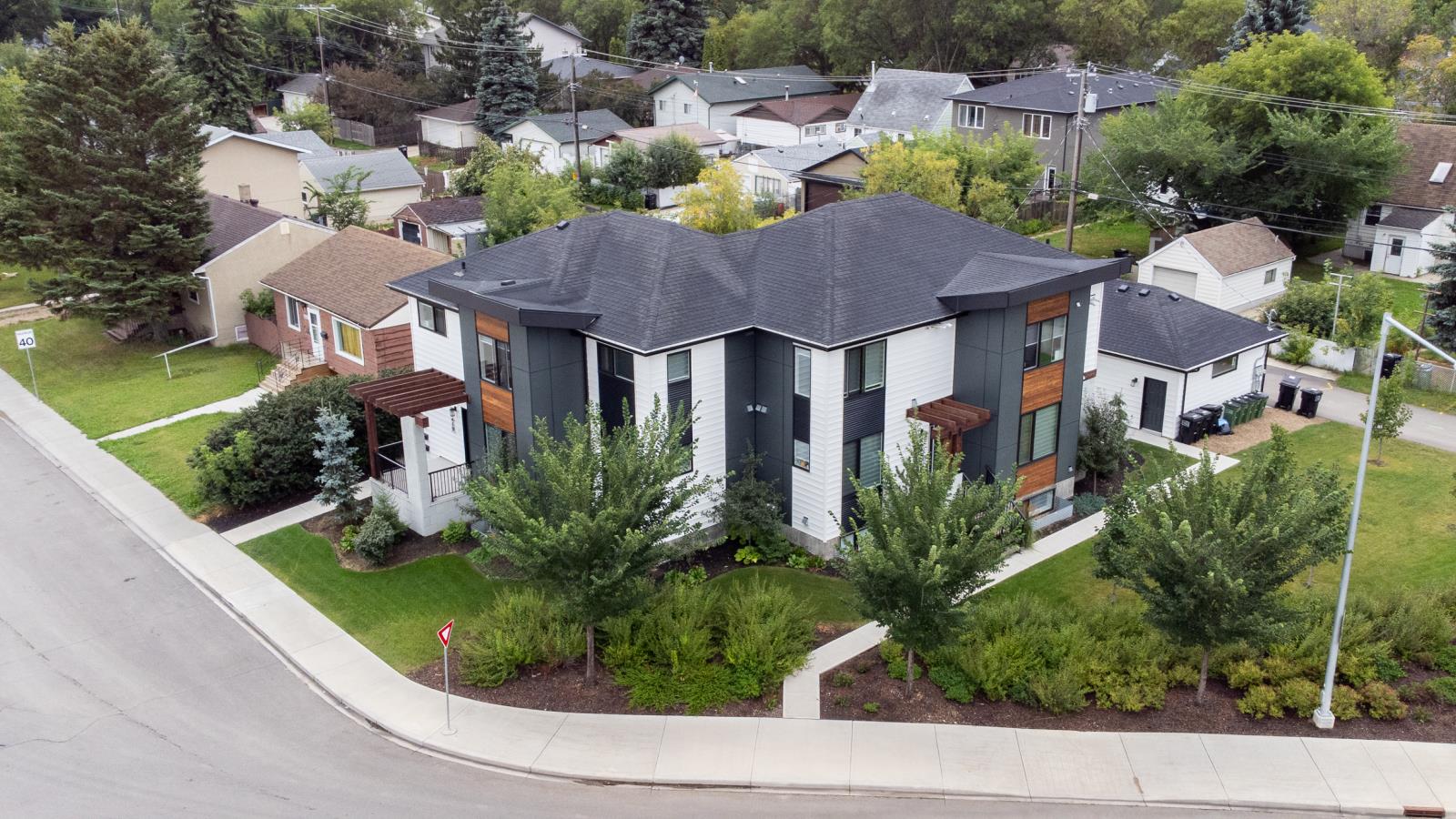 8145  82 Avenue, Edmonton, Alberta  T6C 0Y3 - Photo 8 - 44028319