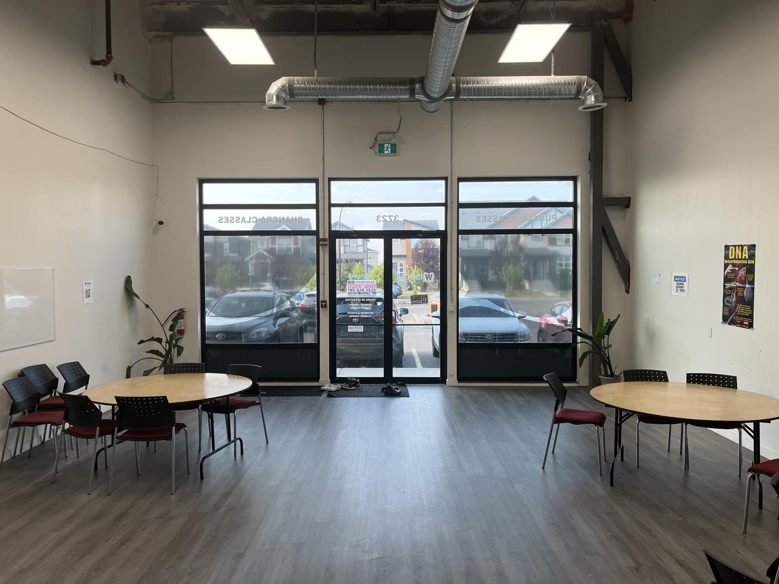 3707  8 Avenue, Edmonton, Alberta  T6X 2G6 - Photo 2 - 44030955