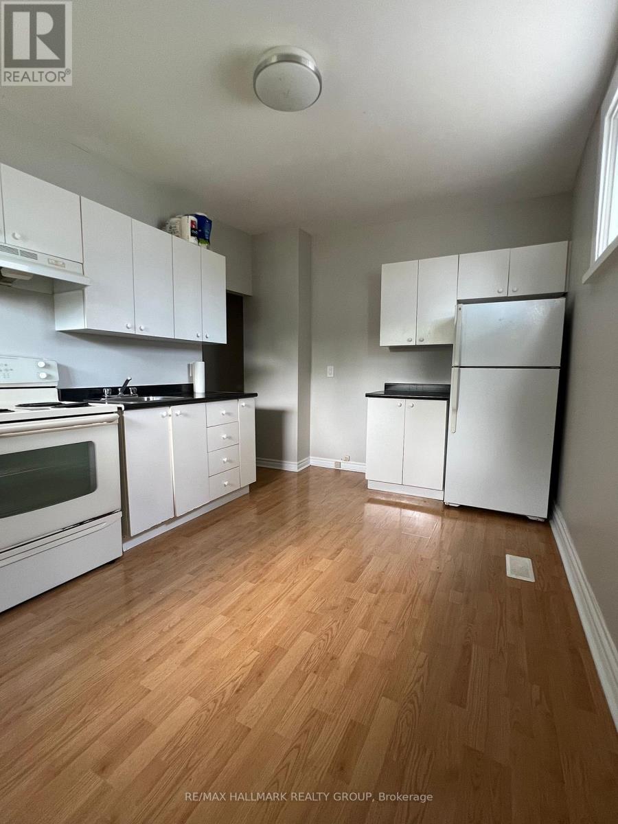 A - 18 Jolliet Avenue, Ottawa, Ontario  K1L 5H5 - Photo 7 - X12649992