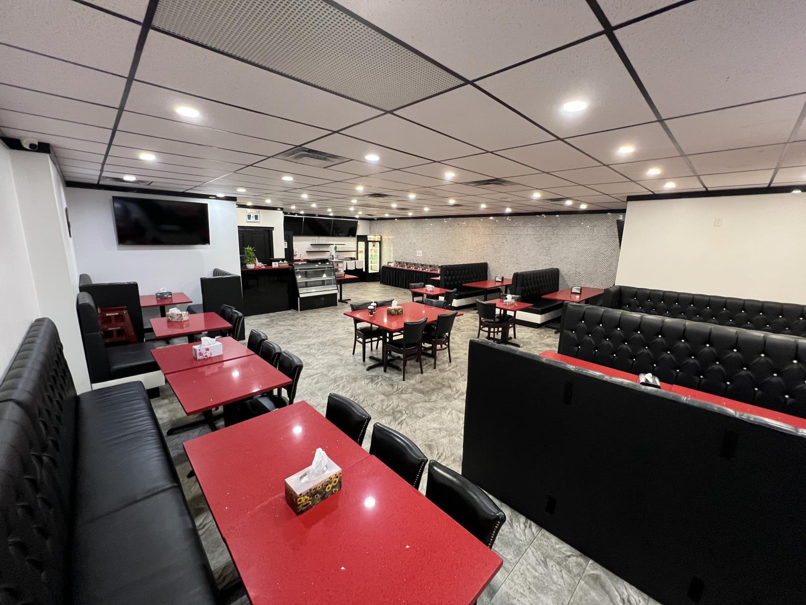 326  Saddleback Rd Nw, Edmonton, Alberta  T6J 4R7 - Photo 5 - 44023036