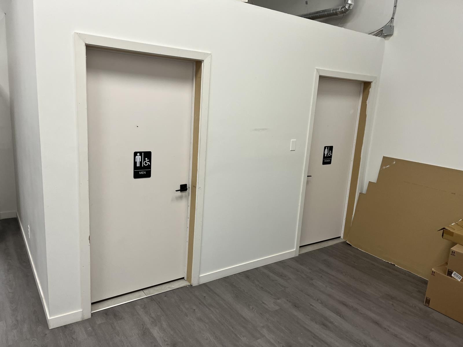 3707  8 Avenue, Edmonton, Alberta  T6X 2G6 - Photo 3 - 44030955