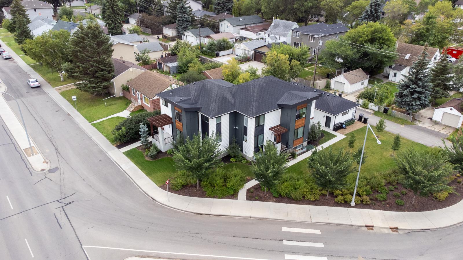 8145  82 Avenue, Edmonton, Alberta  T6C 0Y3 - Photo 10 - 44028319