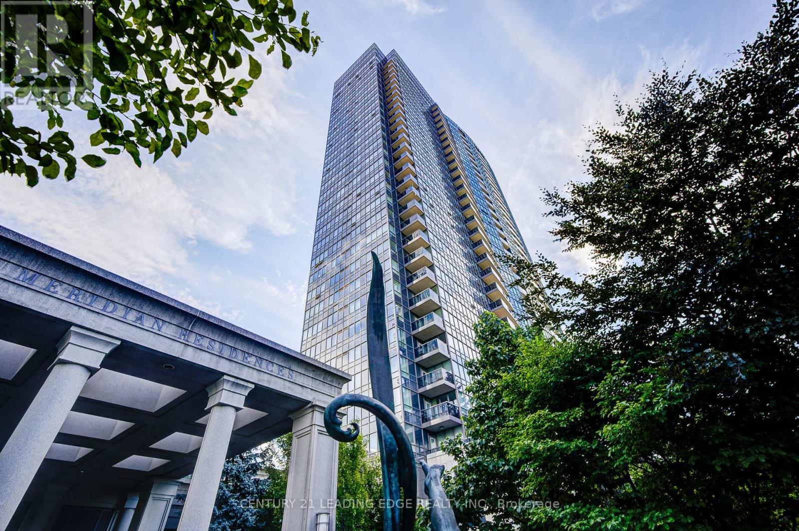 1011 - 15 Greenview Avenue, Toronto, Ontario  M2M 4M7 - Photo 2 - C12649480