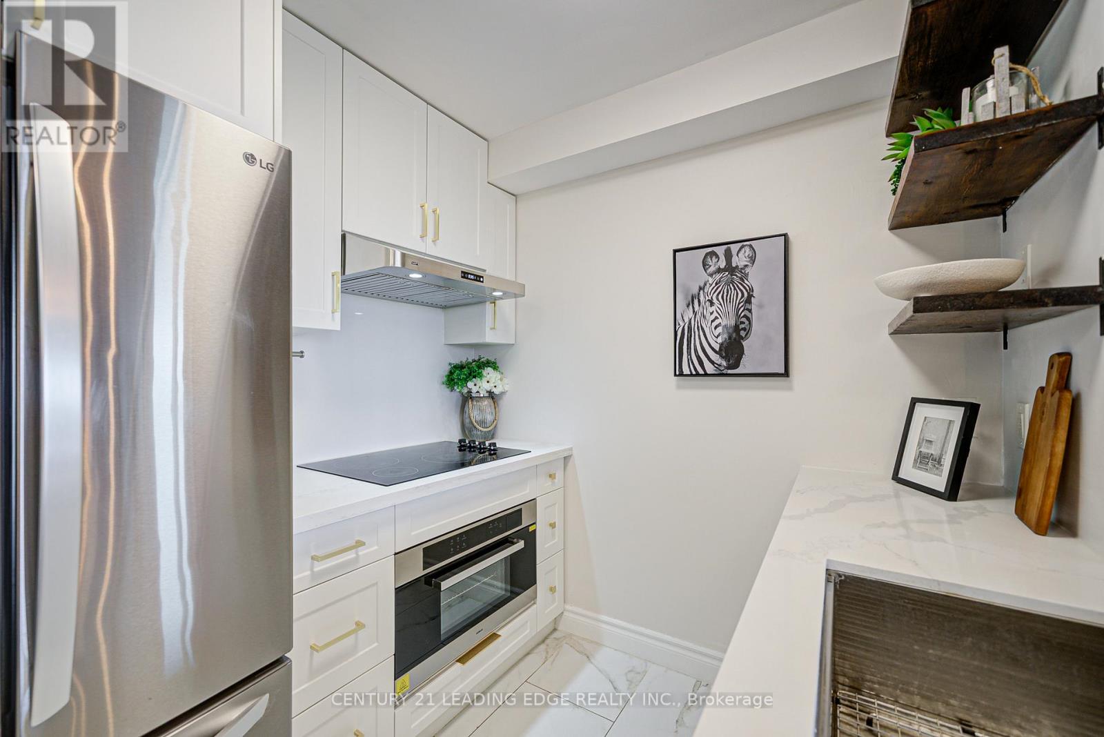 1011 - 15 Greenview Avenue, Toronto, Ontario  M2M 4M7 - Photo 8 - C12649480