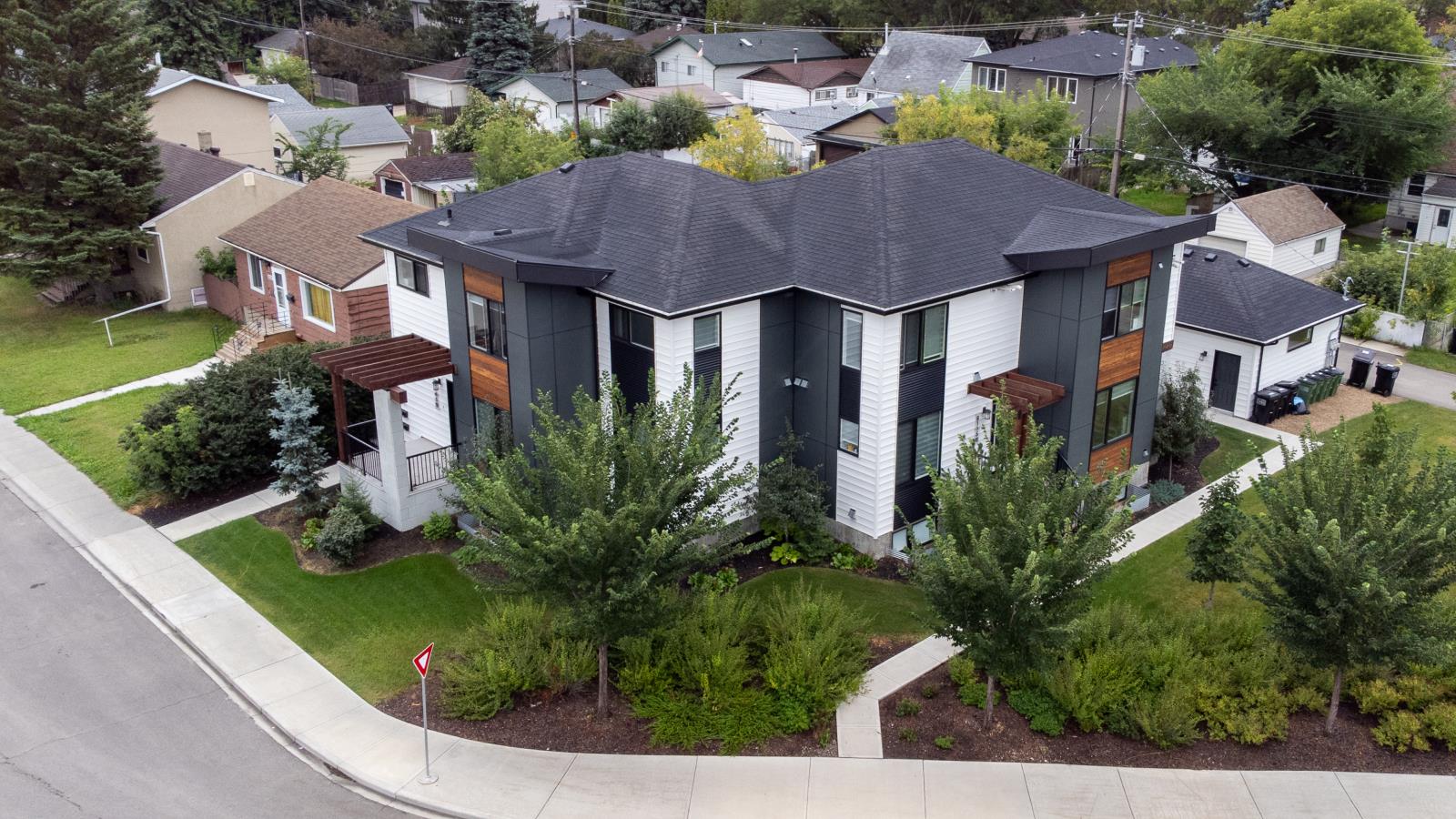 8145  82 Avenue, Edmonton, Alberta  T6C 0Y3 - Photo 22 - 44028319