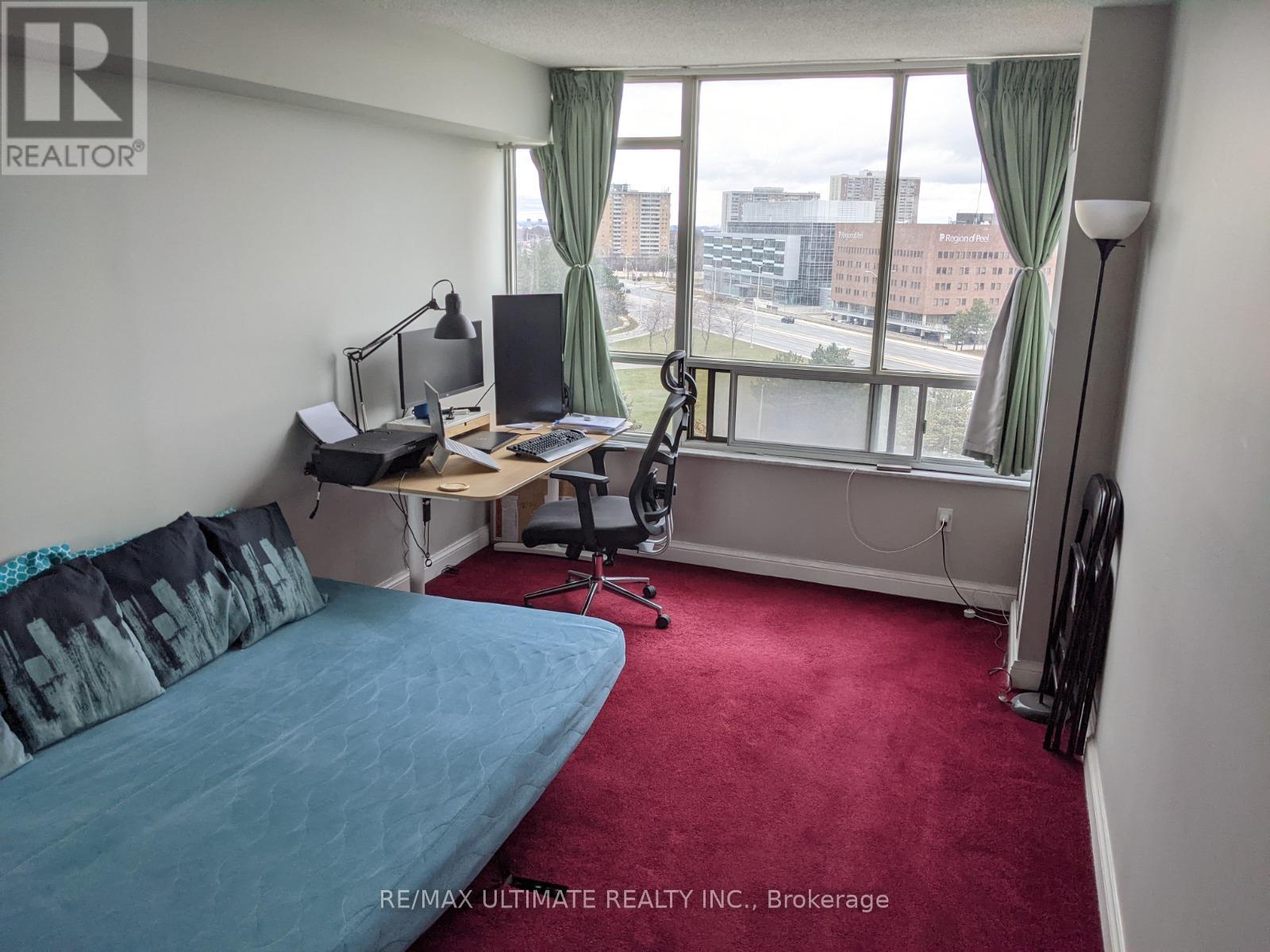 704 - 22 Hanover Road, Brampton, Ontario  L6S 5K7 - Photo 12 - W12649990