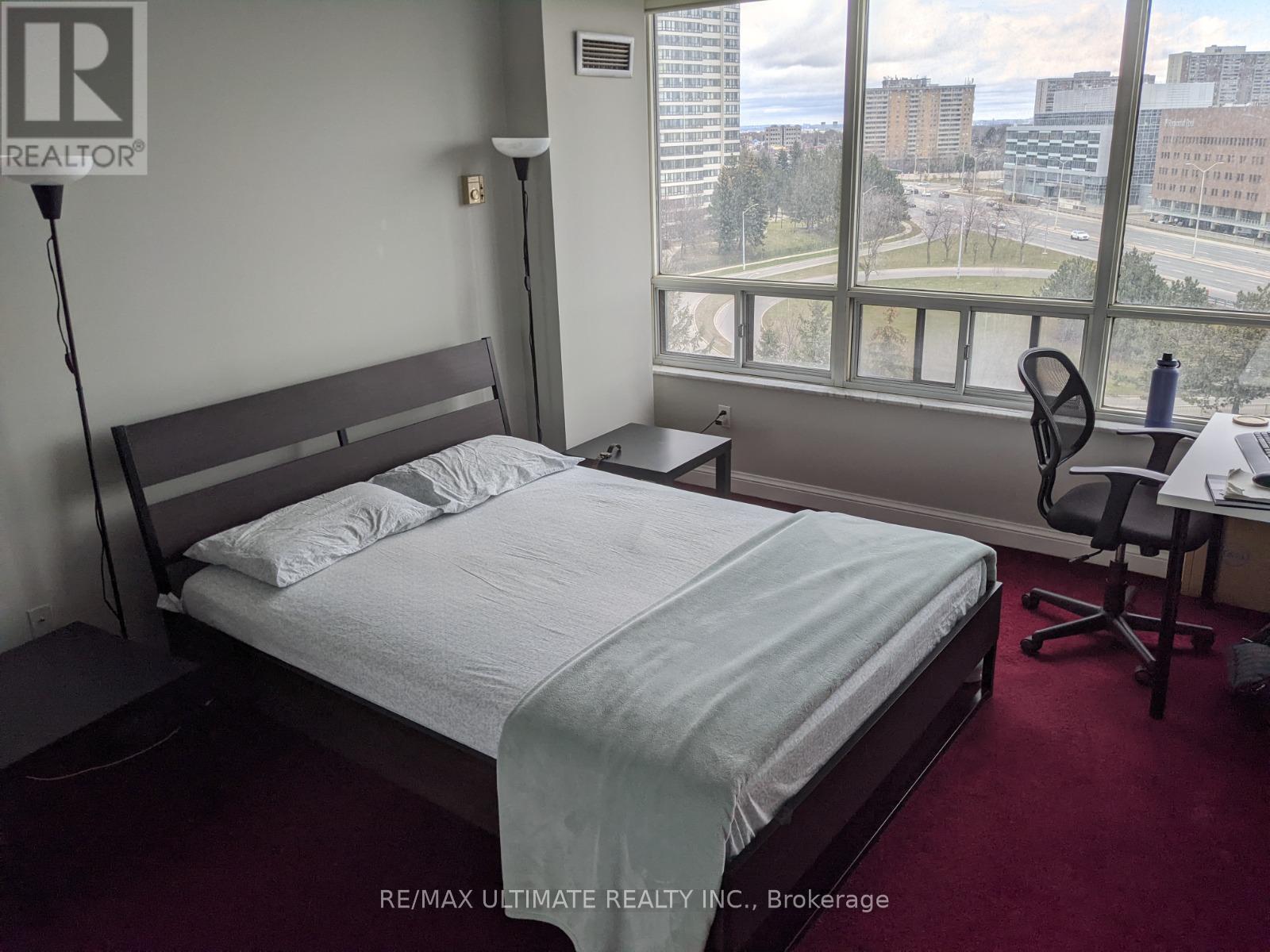 704 - 22 Hanover Road, Brampton, Ontario  L6S 5K7 - Photo 15 - W12649990