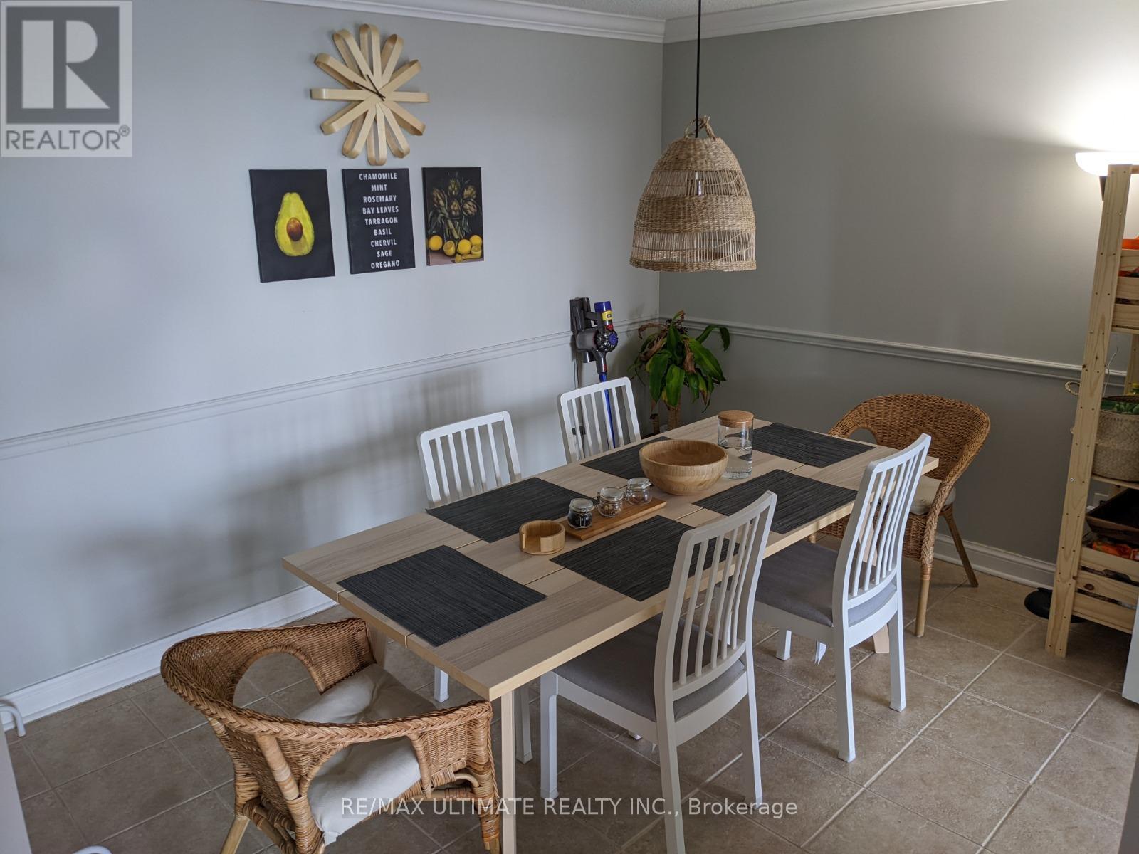 704 - 22 Hanover Road, Brampton, Ontario  L6S 5K7 - Photo 8 - W12649990