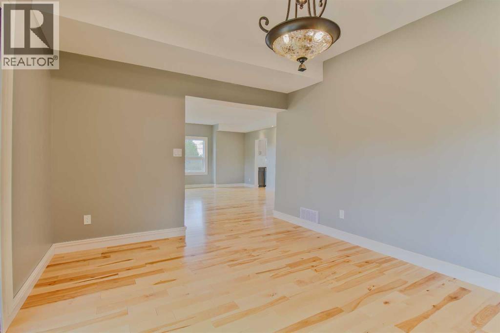 96s 100w, Raymond, Alberta  T0K 2S0 - Photo 13 - A2223523