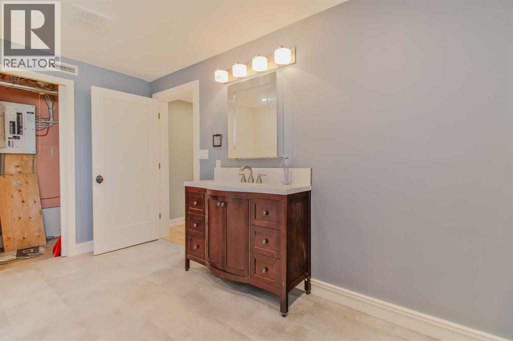 96s 100w, Raymond, Alberta  T0K 2S0 - Photo 26 - A2223523