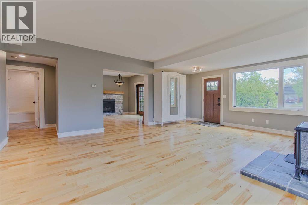 96s 100w, Raymond, Alberta  T0K 2S0 - Photo 4 - A2223523