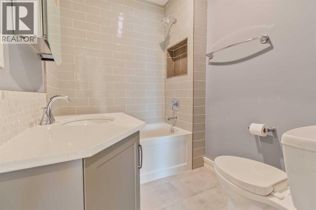 96s 100w, Raymond, Alberta  T0K 2S0 - Photo 11 - A2223523