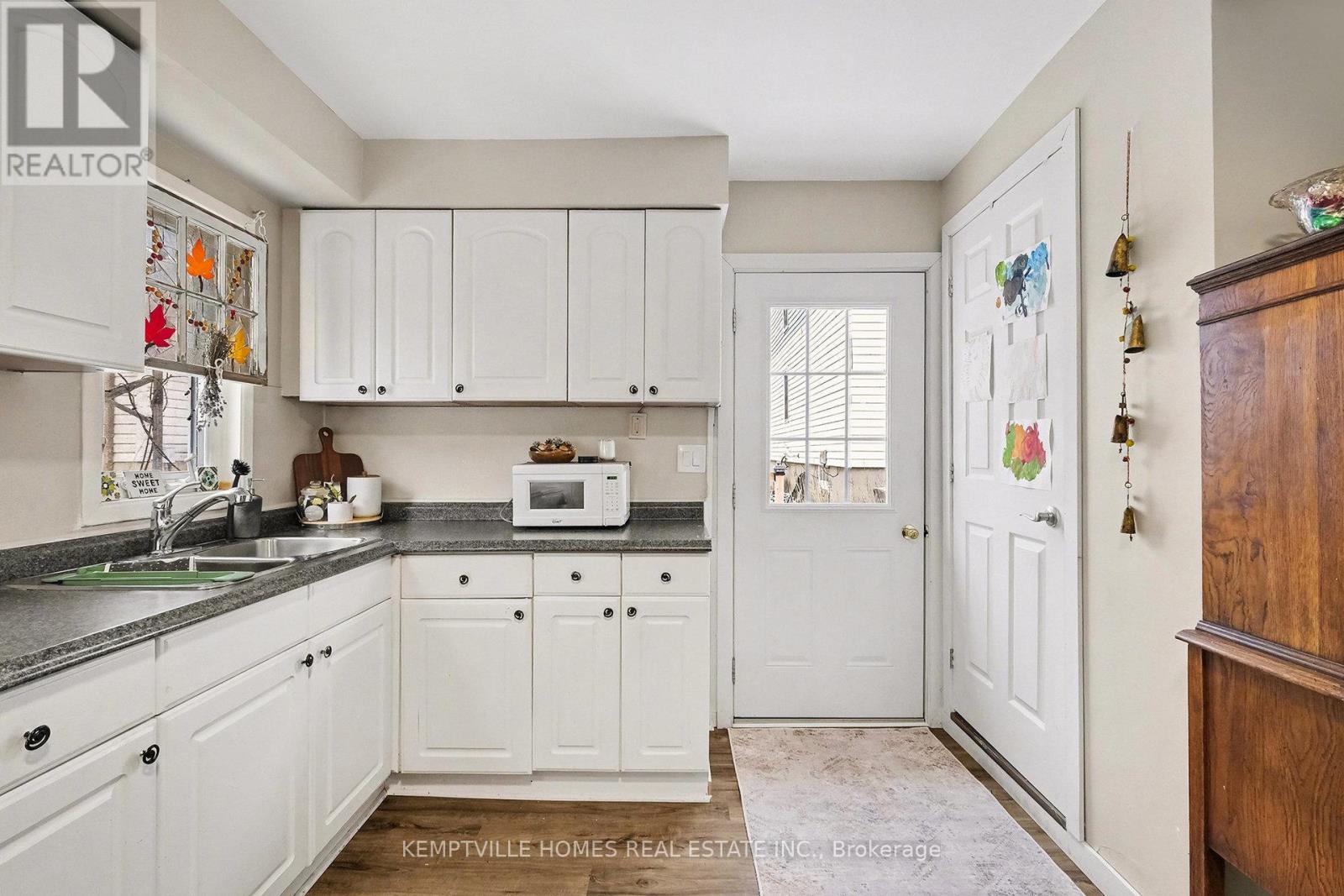 803 St Lawrence Street, Prescott, Ontario  K0E 1T0 - Photo 28 - X12650000