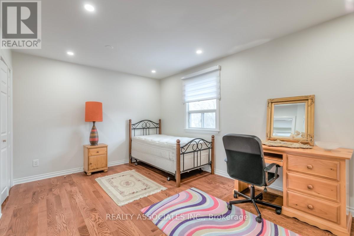 161 Highland Park Boulevard, Markham, Ontario  L3T 1B8 - Photo 12 - N12650002