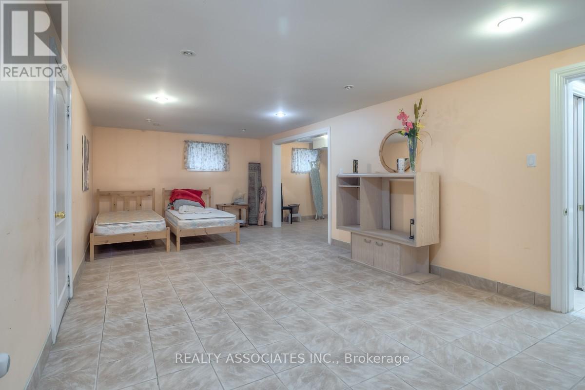 161 Highland Park Boulevard, Markham, Ontario  L3T 1B8 - Photo 21 - N12650002