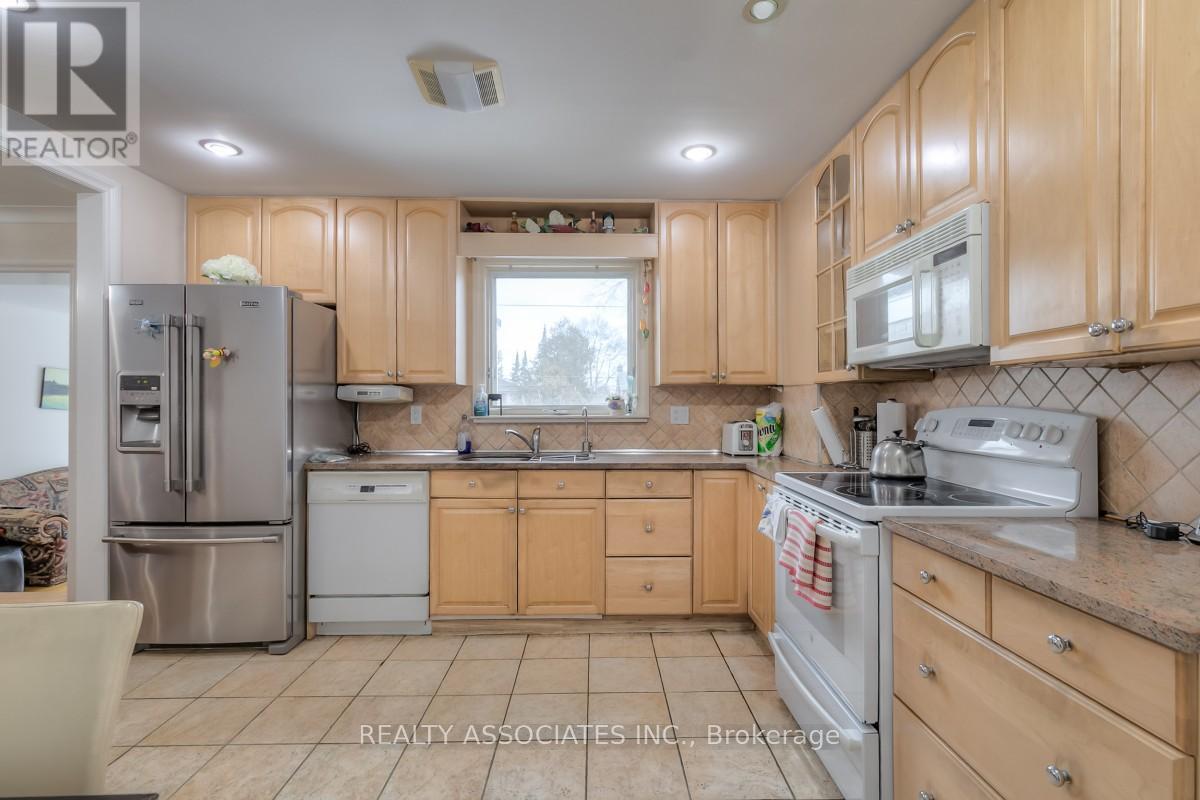 161 Highland Park Boulevard, Markham, Ontario  L3T 1B8 - Photo 8 - N12650002