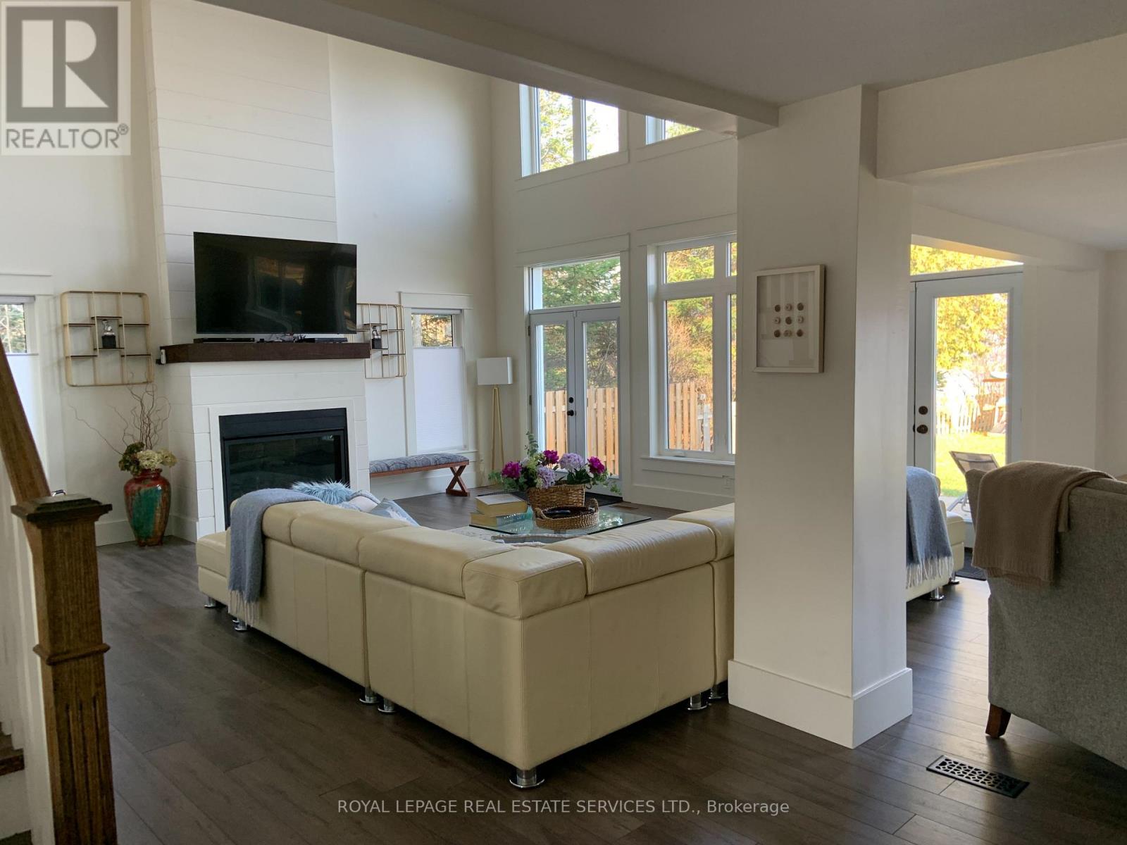 4 Crescent Road, Strong, Ontario  P0A 1Z0 - Photo 12 - X12649998