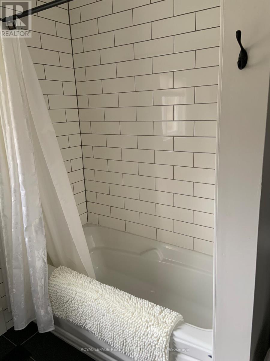 4 Crescent Road, Strong, Ontario  P0A 1Z0 - Photo 24 - X12649998