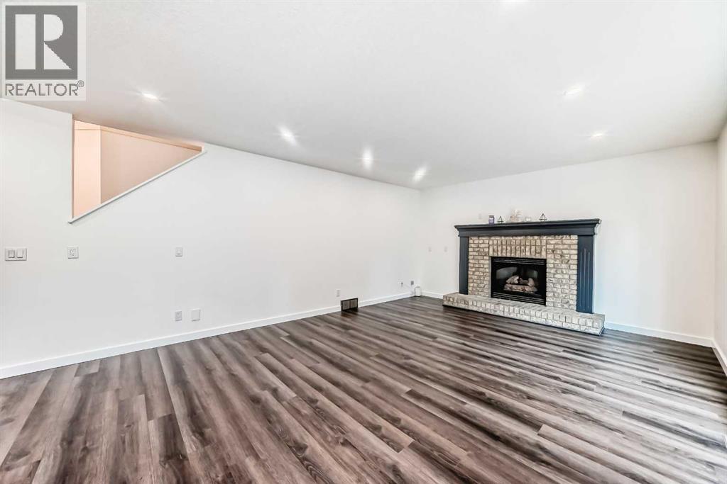 51 Douglas Woods Hill Se, Calgary, Alberta  T2Z 2G5 - Photo 13 - A2266743