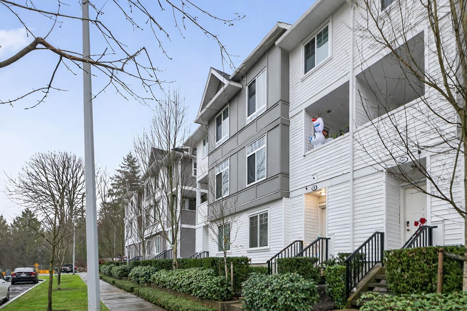 9 11267 133 Street, Surrey, British Columbia  V3R 0E3 - Photo 4 - R3074639