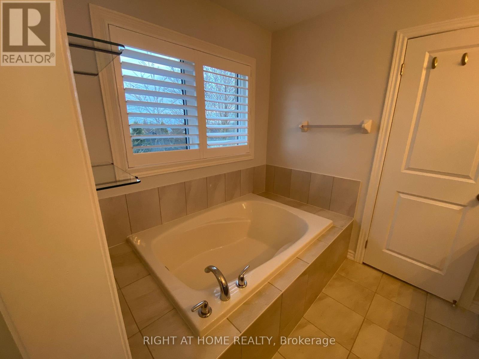 226 Lyle Drive, Clarington, Ontario  L1C 4M6 - Photo 16 - E12650006