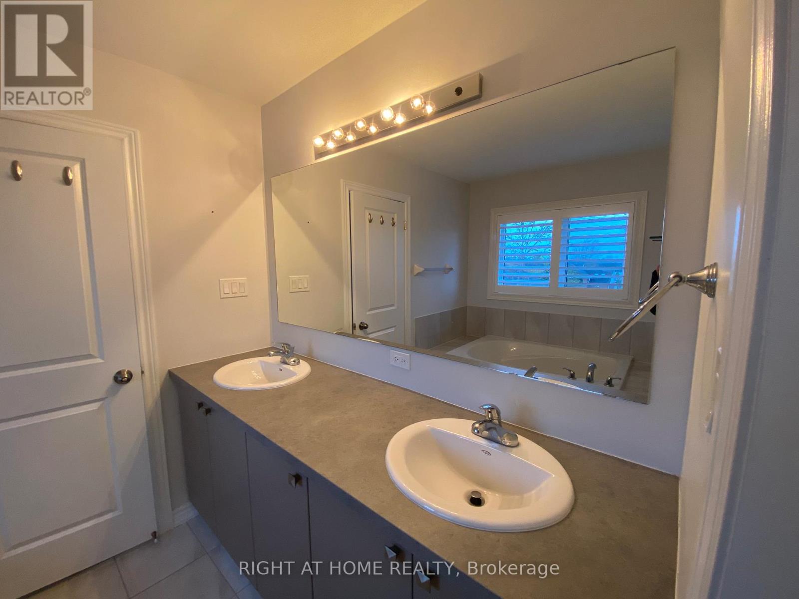 226 Lyle Drive, Clarington, Ontario  L1C 4M6 - Photo 31 - E12650006