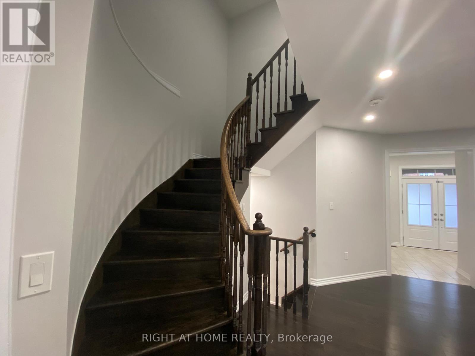 226 Lyle Drive, Clarington, Ontario  L1C 4M6 - Photo 7 - E12650006