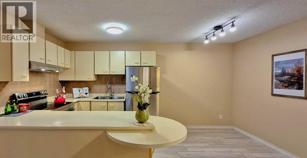 22, 2722 Edenwold Heights Nw, Calgary, Alberta  T3A 3Y5 - Photo 2 - A2247296