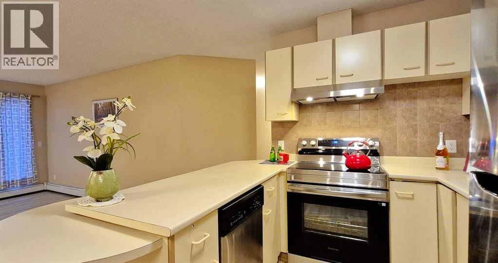 22, 2722 Edenwold Heights Nw, Calgary, Alberta  T3A 3Y5 - Photo 4 - A2247296