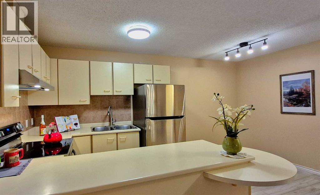 22, 2722 Edenwold Heights Nw, Calgary, Alberta  T3A 3Y5 - Photo 5 - A2247296