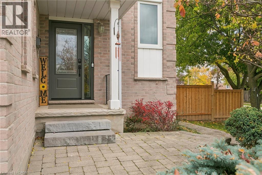 2210 Heidi Avenue, Burlington, Ontario  L7M 3W5 - Photo 3 - 40785204