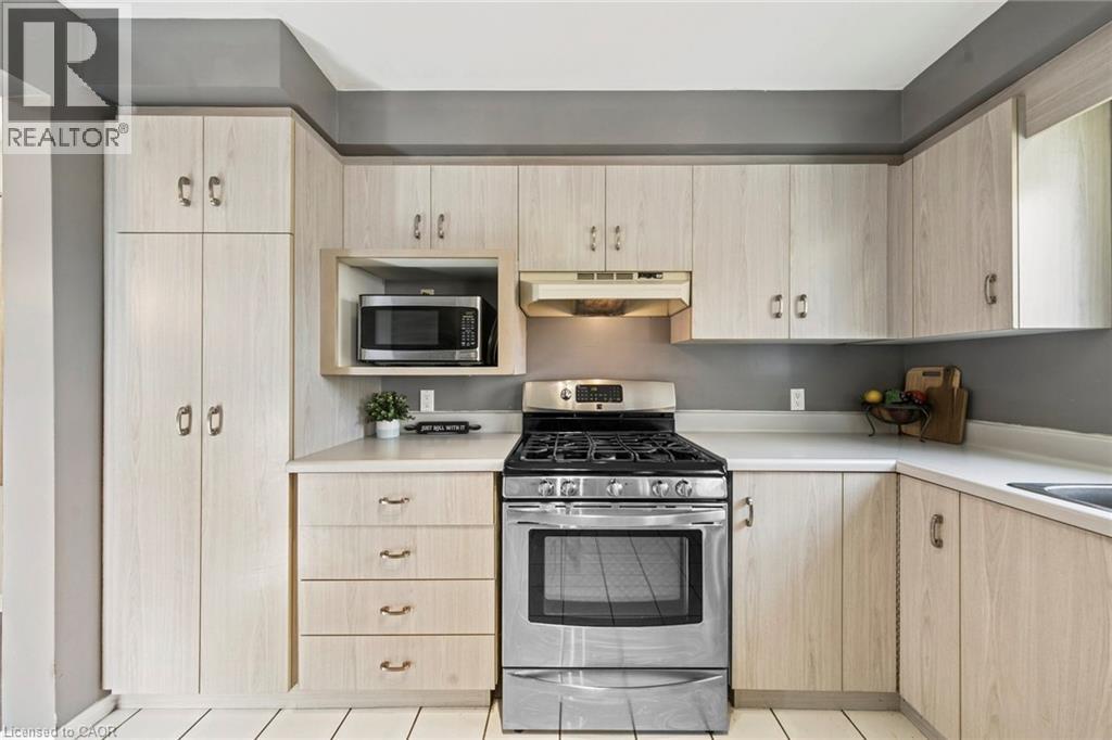 2210 Heidi Avenue, Burlington, Ontario  L7M 3W5 - Photo 19 - 40785204