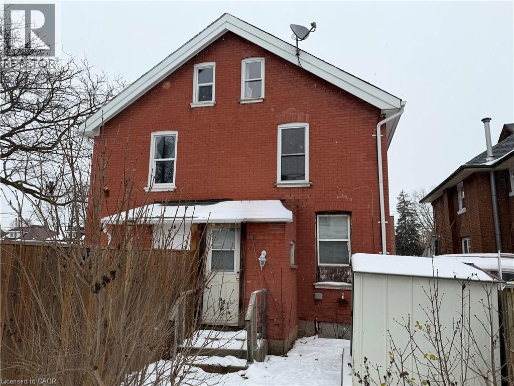 141 Superior Street, Brantford, Ontario  N3S 2L4 - Photo 4 - 40793089
