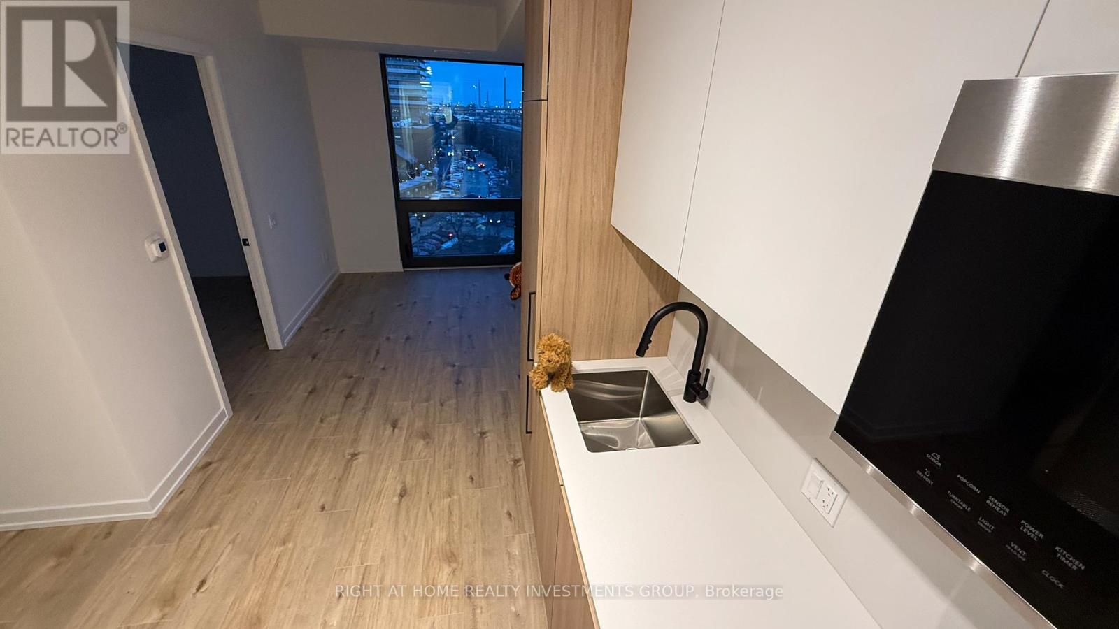 609 - 35 Parliament Street, Toronto, Ontario  M5A 1G1 - Photo 4 - C12650014