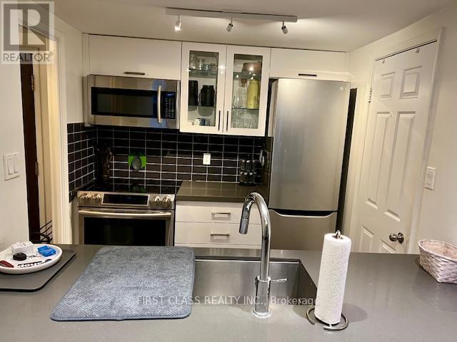 1114 - 711 Bay Street, Toronto, Ontario  M5G 2J8 - Photo 4 - C12650016