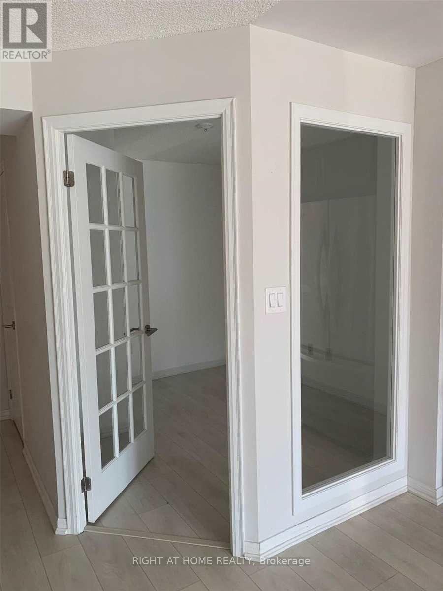 1108 - 400 Adelaide Street E, Toronto, Ontario  M5A 1N4 - Photo 5 - C12648518