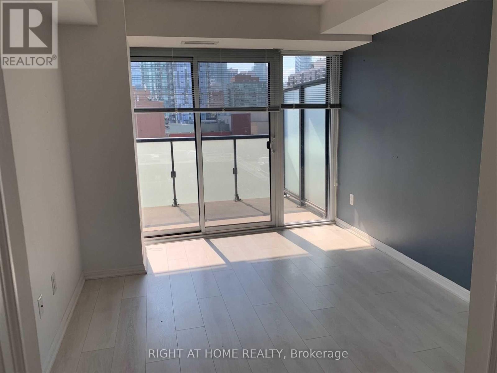 1108 - 400 Adelaide Street E, Toronto, Ontario  M5A 1N4 - Photo 4 - C12648518